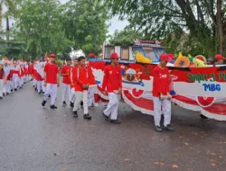 Diguyur Hujan, Pawai Karnaval di Bangka Barat Tetap Berlangsung Meriah