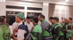 Gubernur Babel dan unsur Forkompinda dan komunikasi driver ojol usai salat ghaib dan doa bersama di Gedung Mahligai Serumpun Sebalai, Minggu (31/8/2025) malam.