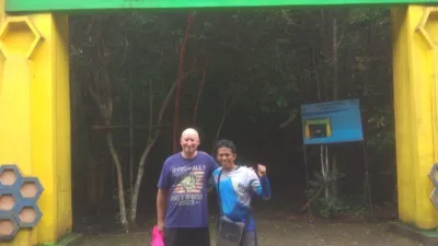 Lima Wisatawan Mancanegara Kunjungi Hutan Pelawan