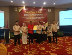 KPU Kota Pangkalpinang Tetapkan Pasangan Prof Udin-Cece Dessy Menang 39.546 Suara  Sapu Bersih Tujuh Kecamatan