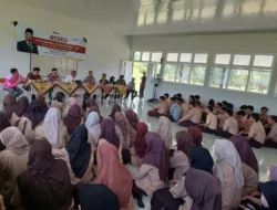 Pahlivi Dikepung Aspirasi Siswa: Dari Toilet Rusak hingga Kekurangan Guru