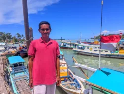 Perahu Sukardi Pecah Dihantam Ombak Besar di Perairan Tuing, Peralatan Melaut dan Ikan Tangkapan Hilang