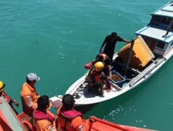 Kapalnya Alami Bocor dan Mati Mesin, Bapak dan Anak Terombang-ambing di Laut Rebo