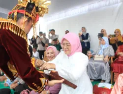 Wali Kota dan Wakil Wali Kota Terpilih, Prof Udin-Cece Dessy Apresiasi “Kirab Nganggung” Tuatunu Berbaur Sebagai Wujud Syukur dan Persaudaraan