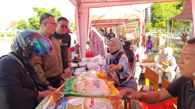 Senam Sehat dan Sembako Murah Diserbu Warga, Kolaborasi Disperindag dan Honda Babel