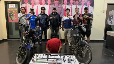 Spesialis Curat Diringkus Polsek Jebus, Sejumlah Barang Bukti Diamankan  