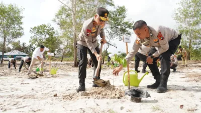 Kapolda Babel Tanam Pohon di Objek Wisata SD Laskar Pelangi, Bakti Polri untuk Negeri