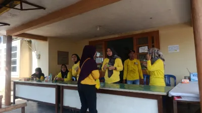 Meriahkan HUT Partai Golkar ke 61, DPD II Partai Golkar Bangka Siapkan 1.350 Paket Sembako Murah untuk Masyarakat