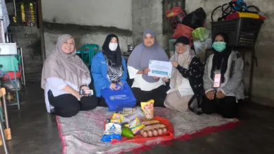 Bersama Cegah Stunting, Perwakilan Kemendukbangga/BKKBN Babel Gandeng PT Timah dan BKN Salurkan Bantuan GENTING