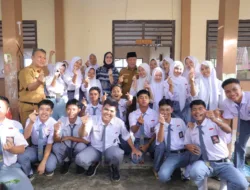 Kunjungi SMAN 1 Mentok, Gubernur Babel Apresiasi Ecobrick Buatan Siswa