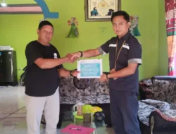 Tingkatkan Hasil Tangkapan Nelayan, PT TIMAH Tbk Serahkan Jaring untuk KUB Karya Bersatu    