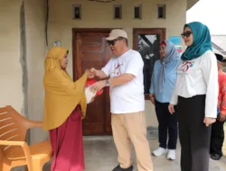 Semarak Hari Jadi Babel Ke-25, Gubernur Babel Bagikan Sembako dan Resmikan Fasilitas Baru di Desa Rajik dan Desa Permis