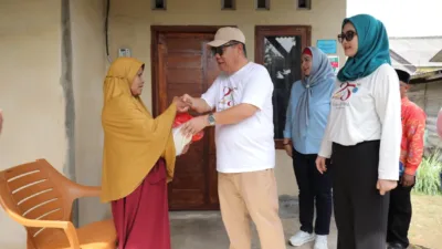 Semarak Hari Jadi Babel Ke-25, Gubernur Babel Bagikan Sembako dan Resmikan Fasilitas Baru di Desa Rajik dan Desa Permis