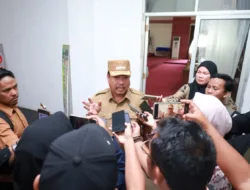 Jadi Ujung Tombak Pelayanan, Prof Udin Minta RT dan RW Tingkatkan Profesionalisme 