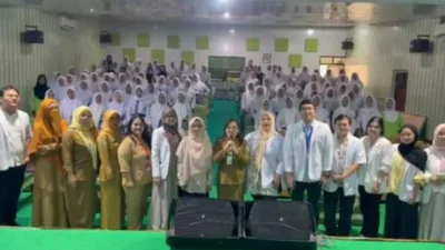 RSUD Junjung Besaoh Gelar Penyuluhan Kesehatan di SMA Muhammadiyah Toboali, dr Helen: Pentingnya Menjaga Alat Reproduksi