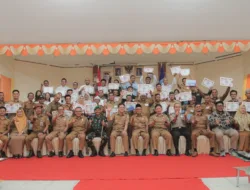 Berhasil Capai Target PBB-P2 Tahun 2025,  Markus Berikan Penghargaan kepada 22 Desa