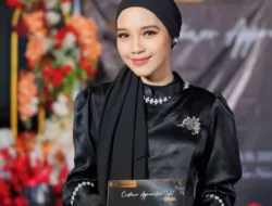 Tenang Menaklukkan Panggung