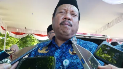 Perwako Baru Ditargetkan Selesai Januari 2026, Prof Udin Nilai Perwako Pemilihan RT/RW yang Lama Tidak Demokratis