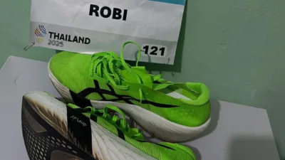 Atlet Peraih Emas SEA Games asal Babel Lelang Sepatu untuk Korban Bencana di Aceh Tamiang