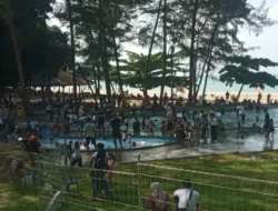 Berikan Kenyamanan dan Kemudahan untuk Pengunjung, Pantai Tikus Emas Sungailiat Pastikan Tak Ada Kenaikan Harga Selama Liburan Panjang