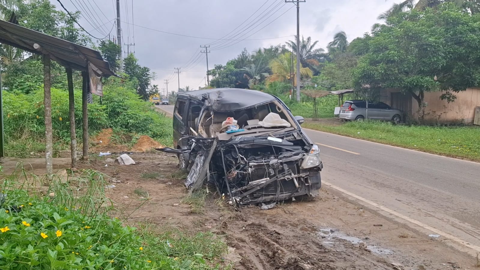 Lakalantas Maut di Terentang, Dua Korban Dikabarkan Meninggal Dunia
