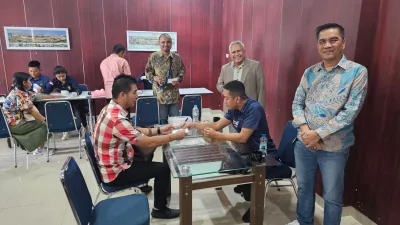 Setelah Ibadah, Ratusan Umat Antusias Ikut Pemeriksaan Kesehatan dan Pengobatan Gratis Panitia Natal Oikoumene Babel