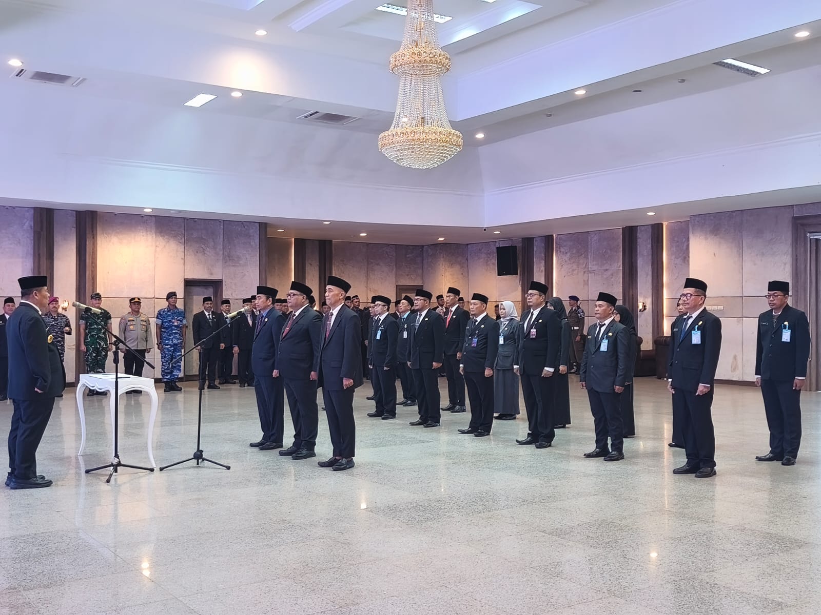 Lantik Tiga Pejabat Eselon II dan 16 Kepala Sekolah, Ini Pesan Gubernur Babel