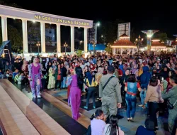 Duo Angels Meriahkan Pembukaan Festival UMKM di Simpang 5 Toboali