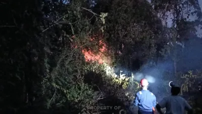 PT TIMAH Tbk Bergerak Cepat Bantu Warga Padamkan Kebakaran Lahan