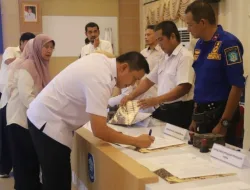 Seluruh Kepala OPD Pemkab Bangka Tandatangani Perjanjian Kinerja, Fery Insani Tegaskan bukan Sekadar Formalitas