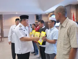 Kucurkan Rp9,54 Miliar Dana Hibah, Gubernur Babel Ingatkan Pertangungjawaban Uang Rakyat