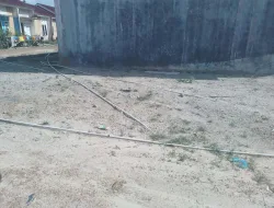 Distribusi Air PAM Satu Minggu Terganggu, Warga Desa Terak Terpaksa Manfaatkan Kolong untuk Mandi 