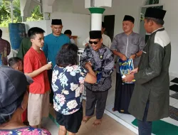 Junjung Prinsip Tong Ngin Fan Ngin Jitjong, Masjid Al Hidayah Yos Sudarso Bagikan Paket Sembako dan Nasi Kotak