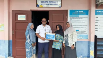 PT TIMAH Dukung Inovasi dan Penelitian Pelajar SMP N 1 Simpang Pesak Olah Gedebong Pisang Jadi Sambalingkung 