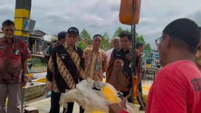 Bupati Algafry Rahman Resmikan Dermaga Bongkar Muat Sungaiselan, Harap Nelayan Makin Sejahtera