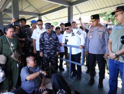 Kapolda-Gubernur Babel Tinjau Pelabuhan Tanjung Kalian Mentok, Pastikan Arus Mudik Aman Lancar