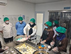 Wabup Basel Inspeksi Dapur SPPG di Kecamatan Tukak Sadai, Debby Tegaskan Harus Sesuai SOP