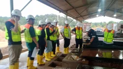 PT TIMAH Ajak Investor Intip Langsung Proses Bisnis, Susuri Tambang hingga Pabrik Pengolahan