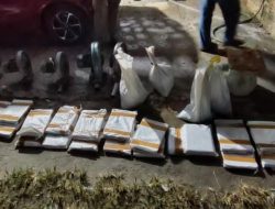 Tim Tricakti dan Satgas Pusintelal Gerebek Peleburan Timah Ilegal di Kebun Sawit, Amankan Balok Timah 981 Kg