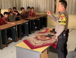 Antisipasi Kenakalan Remaja dan Geng Motor, Polsek Merawang Berikan Sosialisasi ke SMPN 1 Merawang