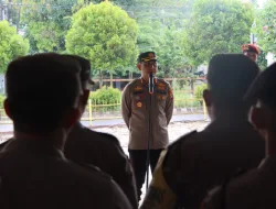 Perkuat Pengawasan dan Pengendalian Personel, Kapolres Bangka Pimpin Apel di Polsek Merawang